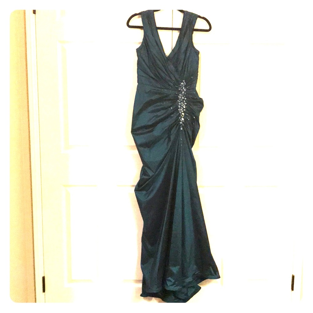 Elegant Deep Teal Evening Dress